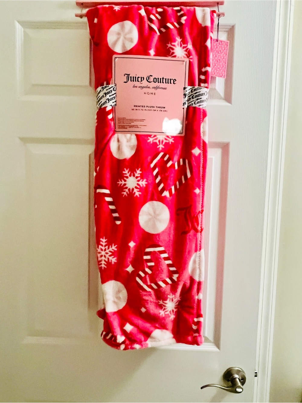 NWT Juicy Couture Pink Christmas Plush Throw Blanket Candy
Canes